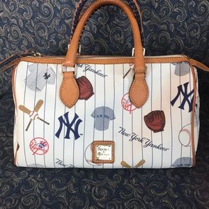 Dooney & Bourke MLB NY YANKEE satchel